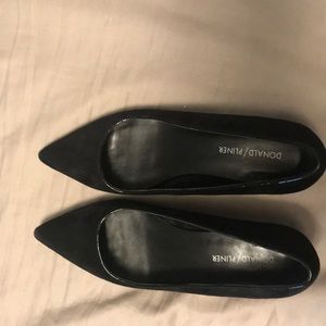 Donald/Pliner kitten heels